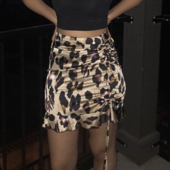 Leopard Print Skirt - Picture 2 of 2